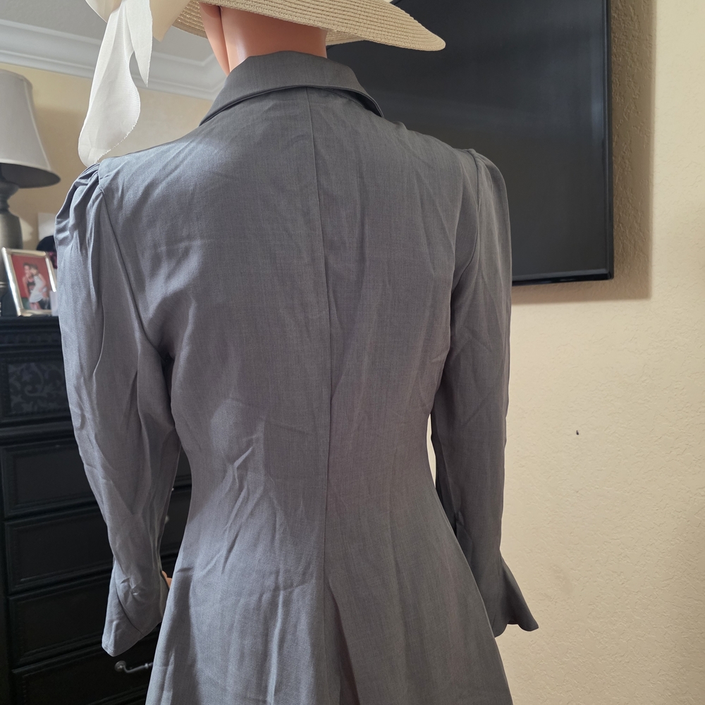 Light Gray Button-Front Tailored Blouse - image 3